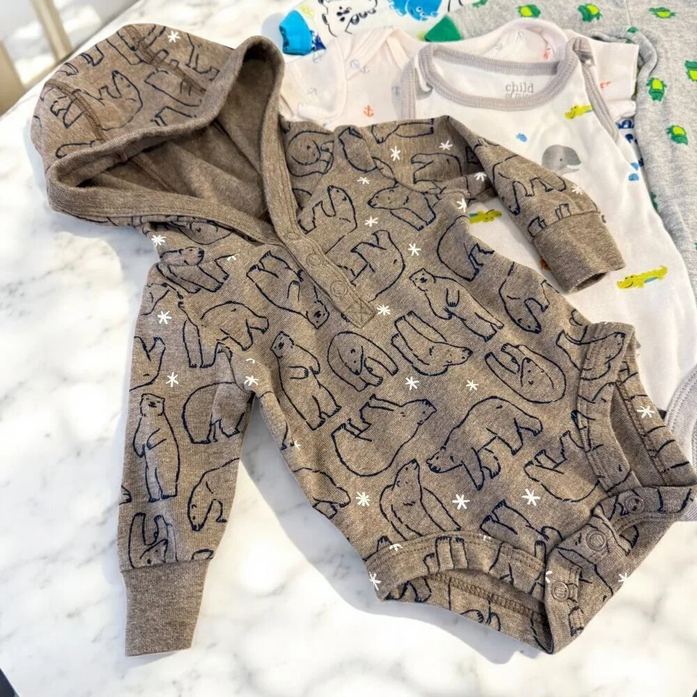 Newborn Size Baby Bundle 5 Piece Footies Bodysuits